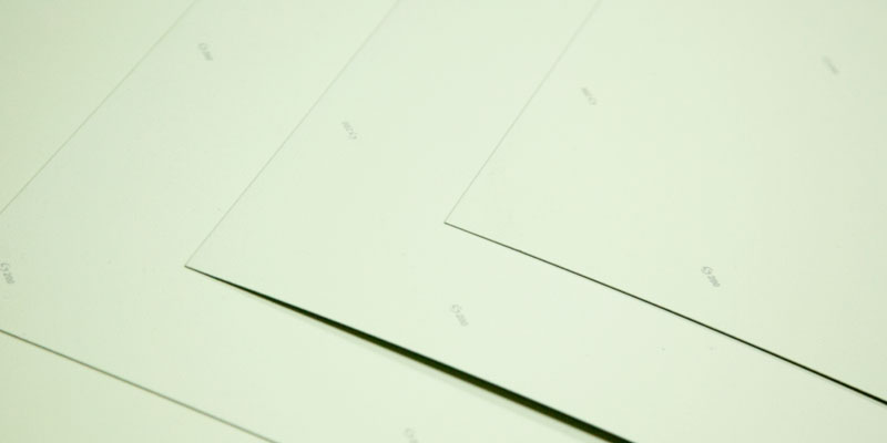 Фотолюминесцентный металл