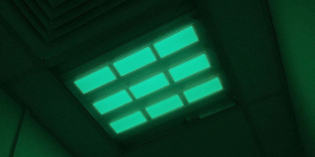 Фотолюминесцентные полосы для светильников